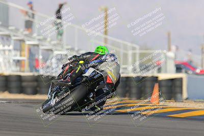 media/Oct-29-2022-CVMA (Sat) [[14c0aa3b66]]/Race 8 Supersport Middleweight/Folder 2/